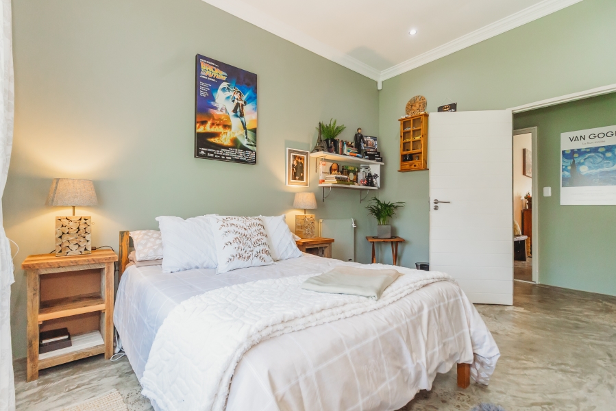 5 Bedroom Property for Sale in Heather Park Western Cape